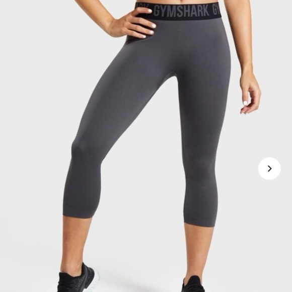 Gymshark Pants - Gymshark Women's Black and Gray Fit cropped seamless Leggings size small EUC